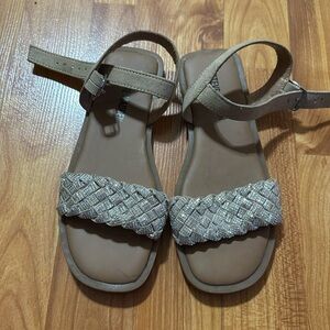 Girl Steve Madden Size 13 sandals